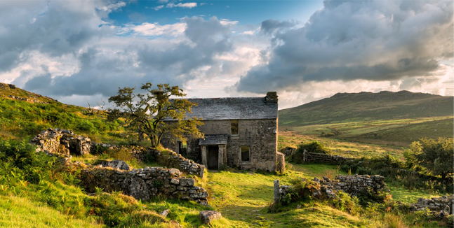 Image: Brown Willy Cornwall,  Helen Hotson/Shutterstock 